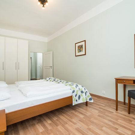 Hotel Orion Прага Экстерьер фото