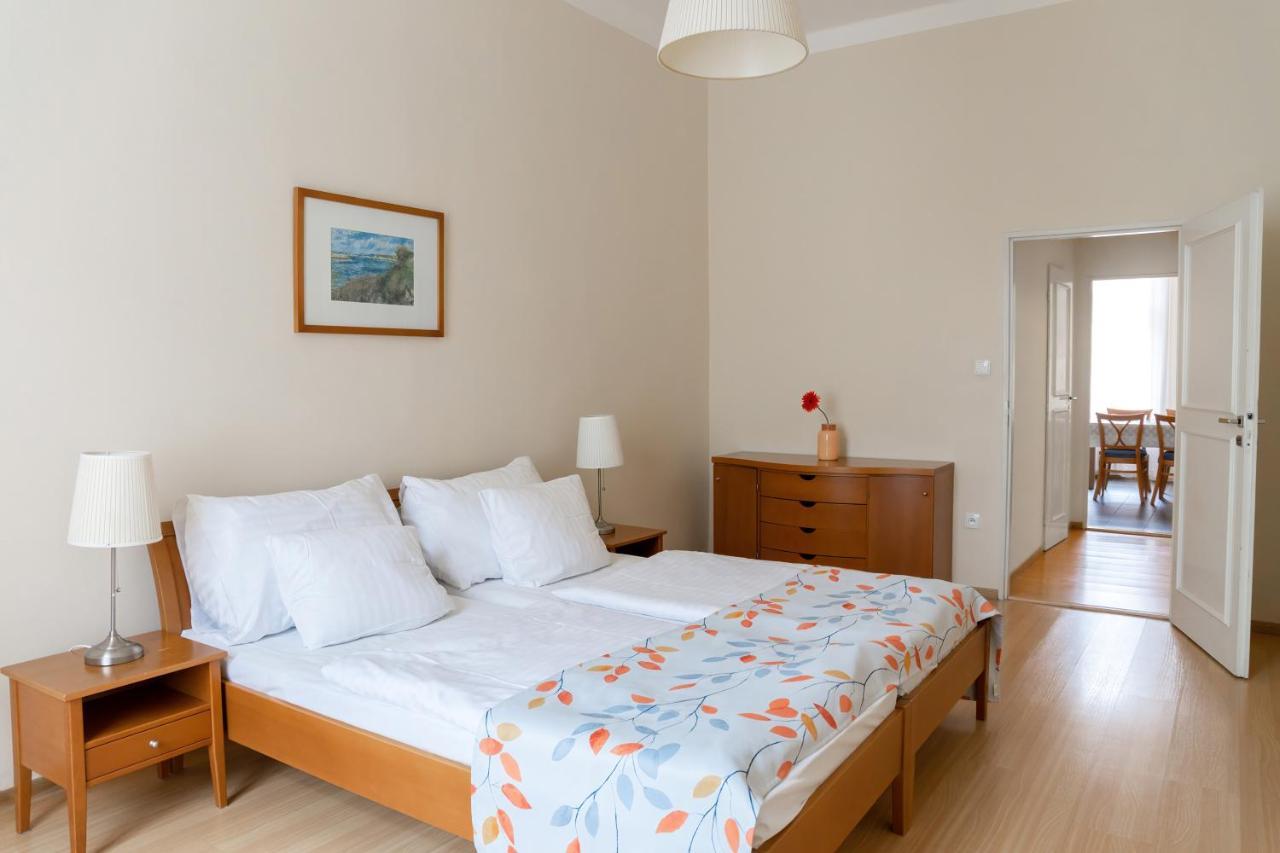 Hotel Orion Прага Экстерьер фото