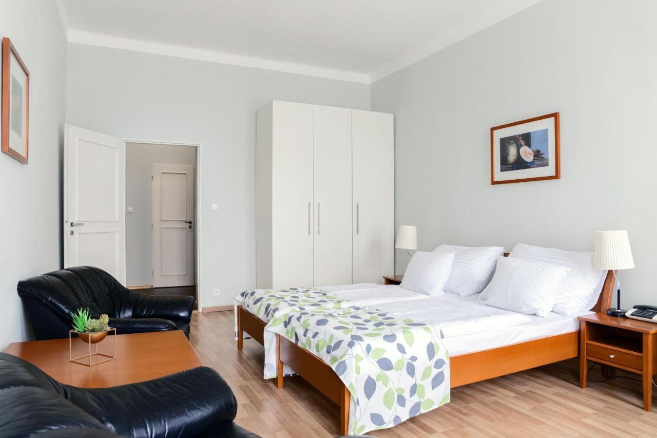 Hotel Orion Прага Экстерьер фото