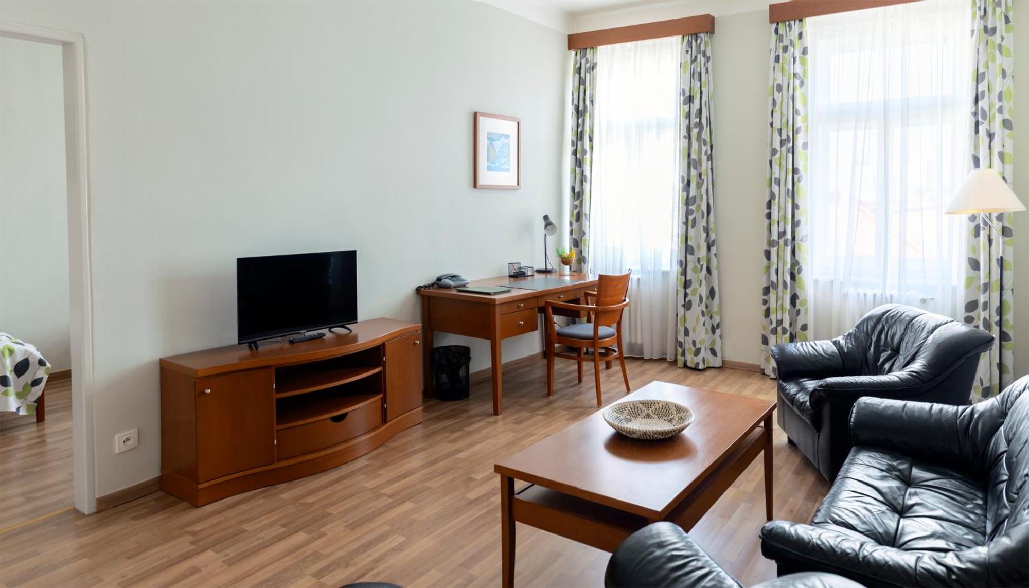Hotel Orion Прага Экстерьер фото
